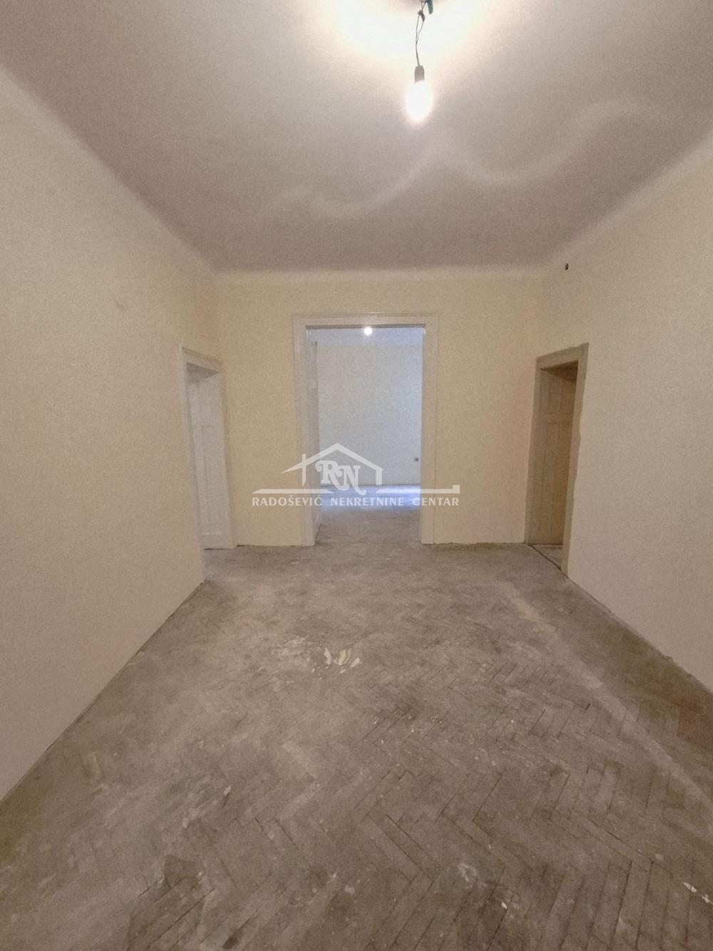 Slika 2 - Šantićeva, Četvorosoban stan na prodaju, 91m2, 380.000€