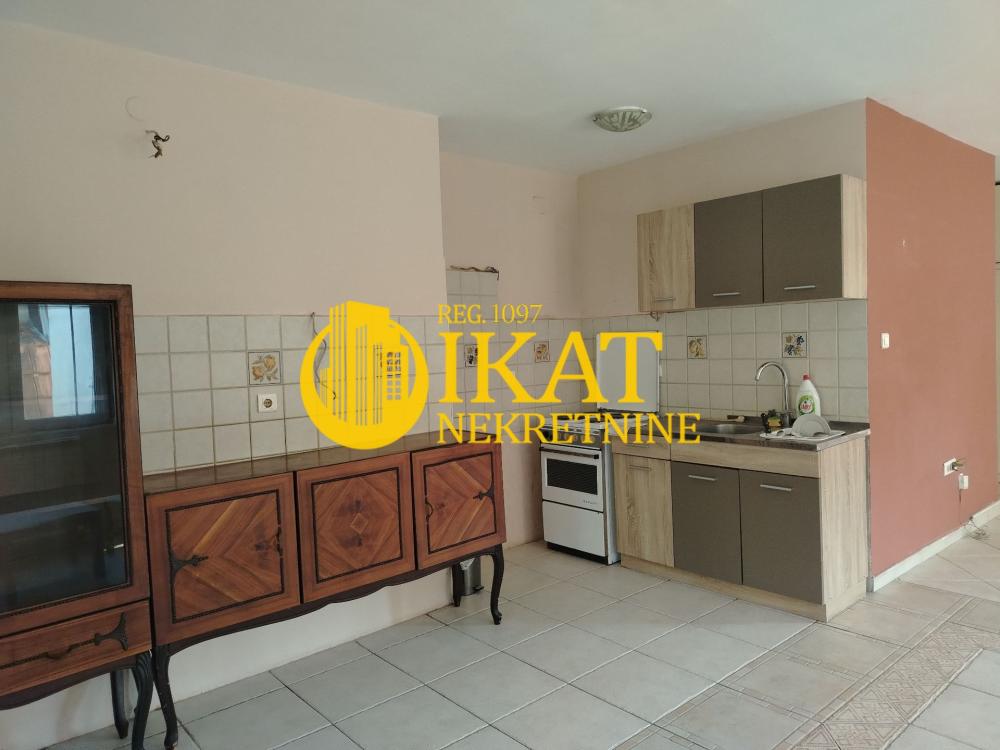 Slika 3 - Četvorosoban stan za izdavanje, 158m2, 750€