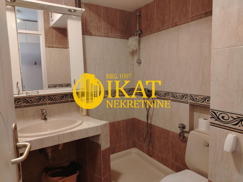 Slika 4 - Četvorosoban stan za izdavanje, 158m2, 750€