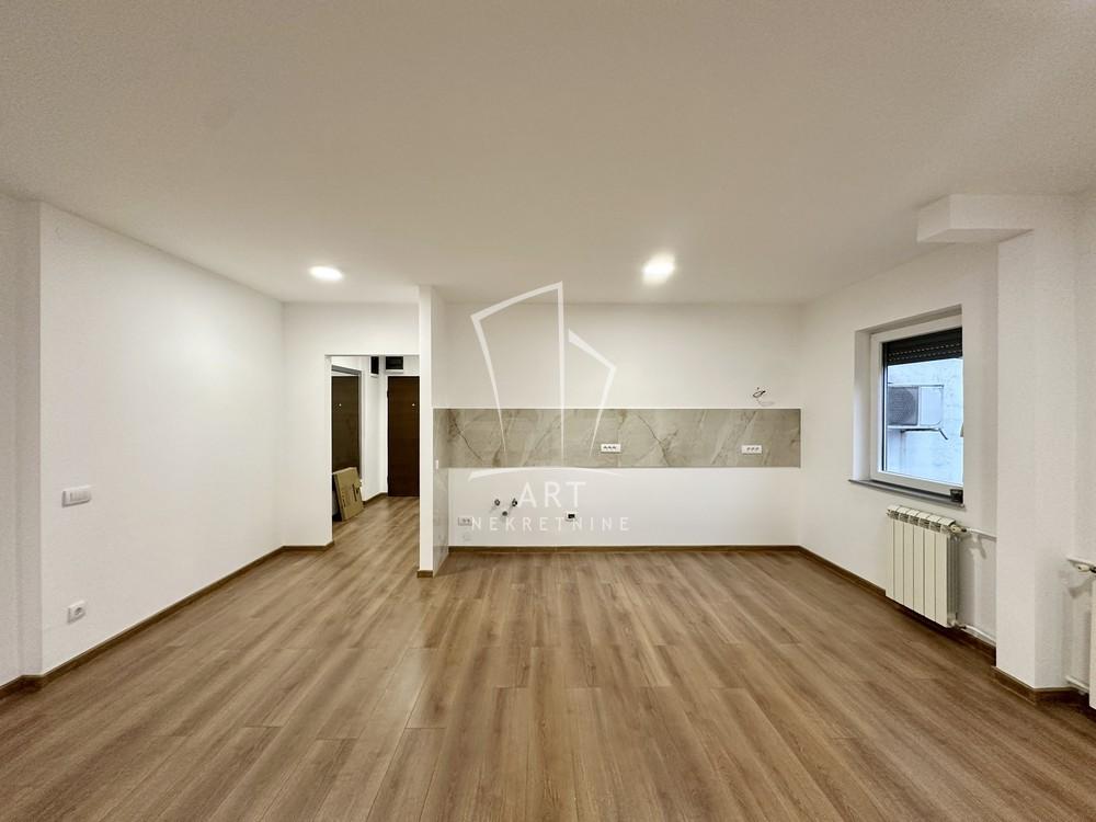 Slika 3 - Nehruova, Petosoban stan na prodaju, 104m2, 410.000€