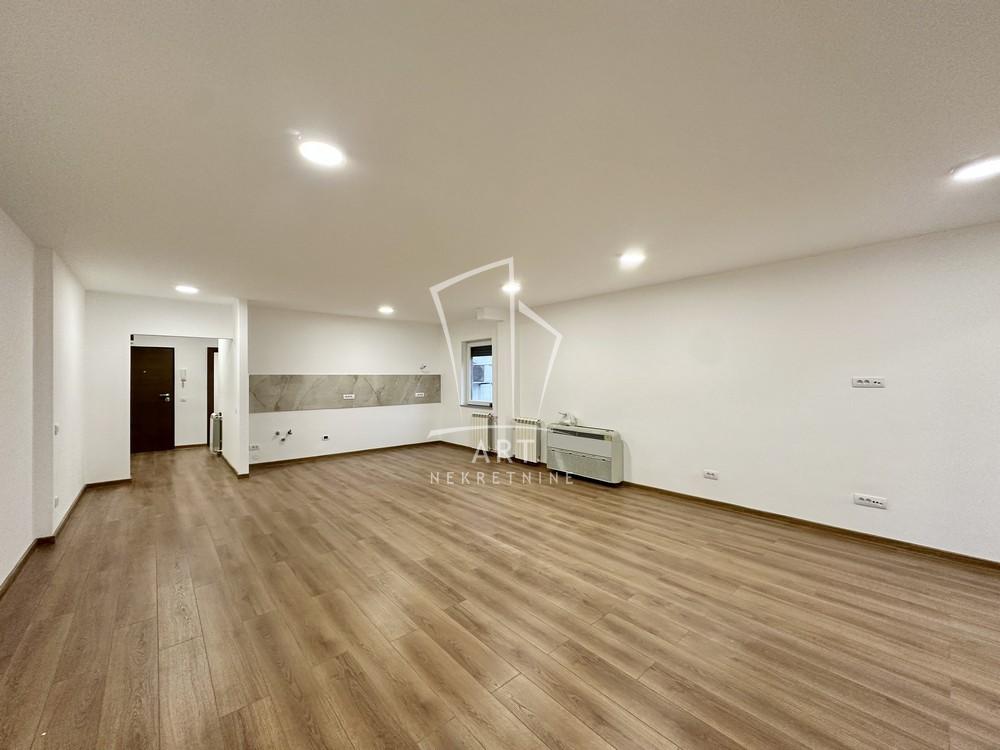 Slika 2 - Nehruova, Petosoban stan na prodaju, 104m2, 410.000€