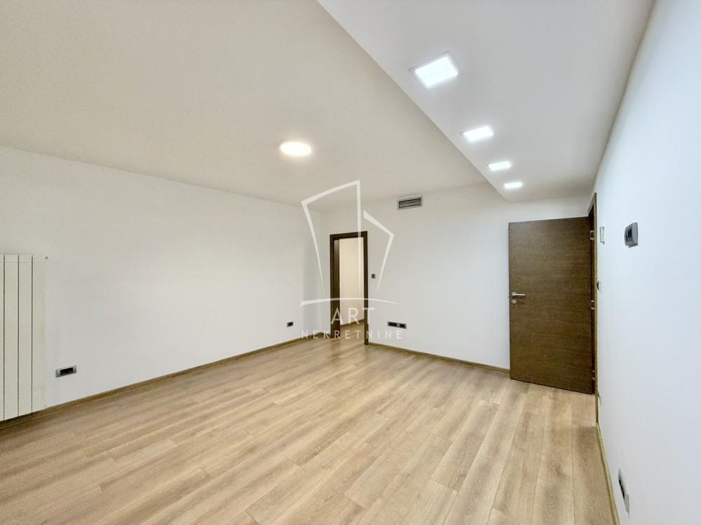 Slika 7 - Ratka Mitrovića, Dvoiposoban stan na prodaju, 70m2, 210.000€