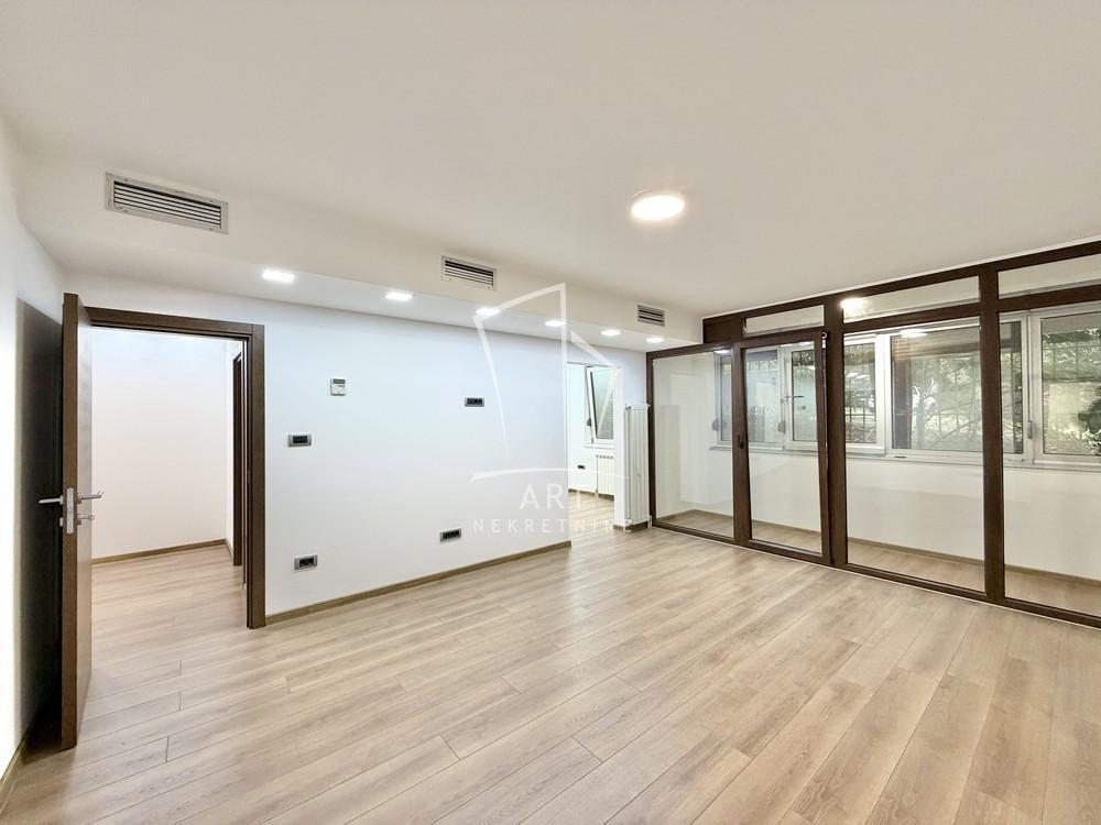 Glavna slika -Ratka Mitrovića, Dvoiposoban stan na prodaju, 70m2, 210.000€