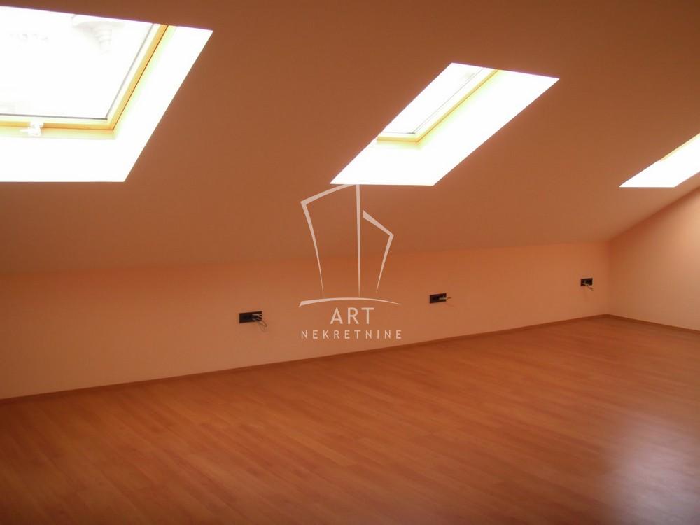 Slika 11 - Zmaj Jovina, Četvorosoban stan na prodaju, 127m2, 430.000€