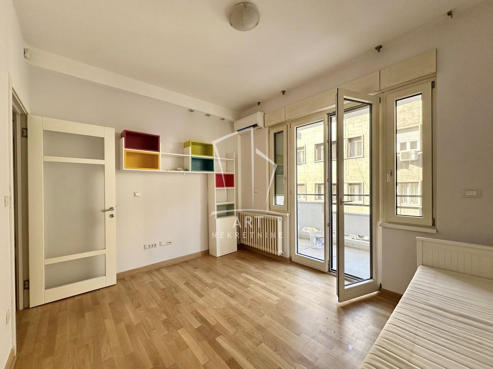 Slika 9 - Kumanovska, Četvorosoban stan za izdavanje, 96m2, 1.500€