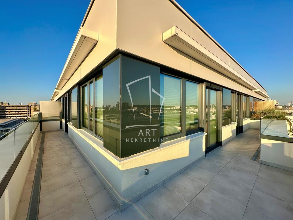 Slika 7 - Bulevar Zorana Đinđića,  Lokal na prodaju, 213m2, 4.000€