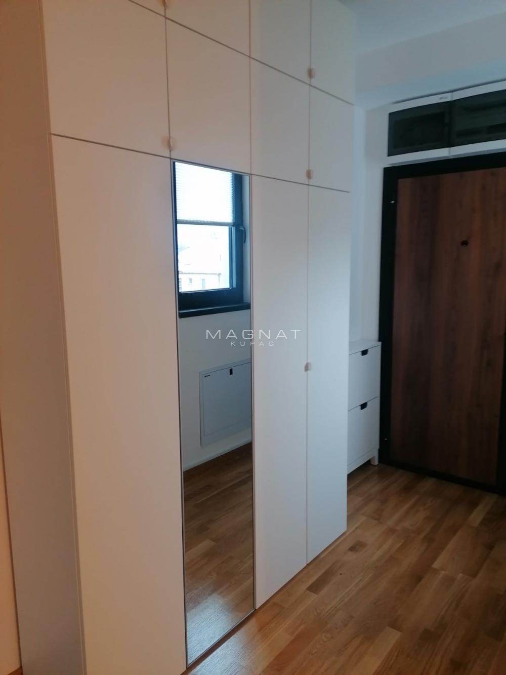 Slika 8 - Albanske spomenice, Trosoban stan za izdavanje, 53m2, 1.000€