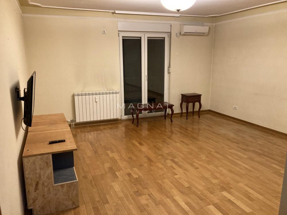 Glavna slika -Đorđa Kratovca, Dvosoban stan za izdavanje, 69m2, 600€