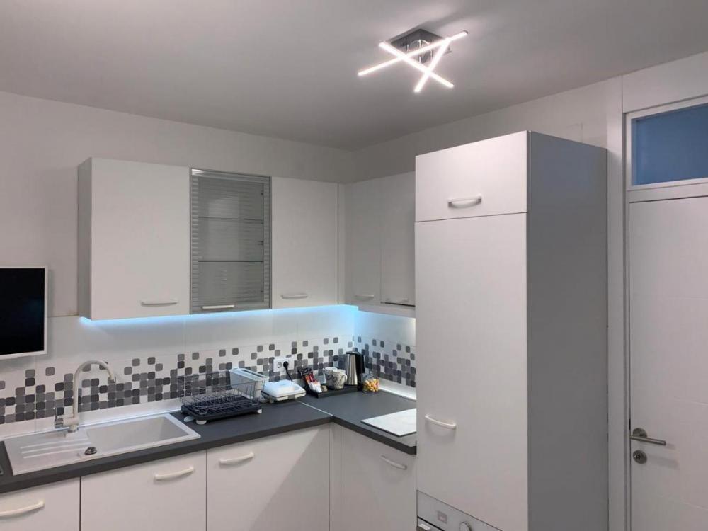 Slika 6 - Bulevar oslobođenja, Dvosoban stan za izdavanje, 40m2, 800€