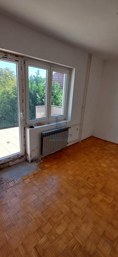 Slika 2 - Stefana Filipovića,  Kuća za izdavanje, 170m2, 500€