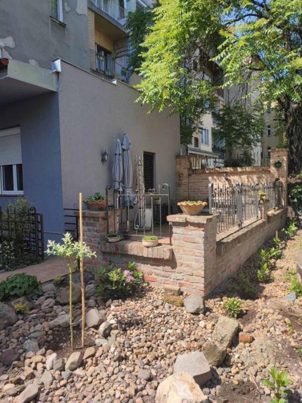 Glavna slika -Trosoban stan za izdavanje, 80m2, 750€