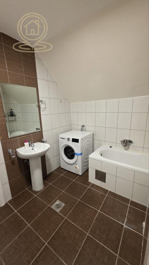 Slika 6 - Četvorosoban stan za izdavanje, 90m2, 1.000€