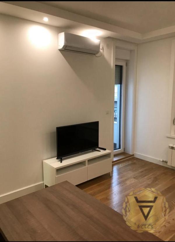 Slika 2 - Dvosoban stan za izdavanje, 43m2, 700€