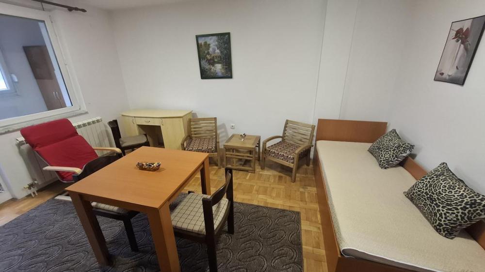 Slika 1 - Jednosoban stan za izdavanje, 30m2, 300€