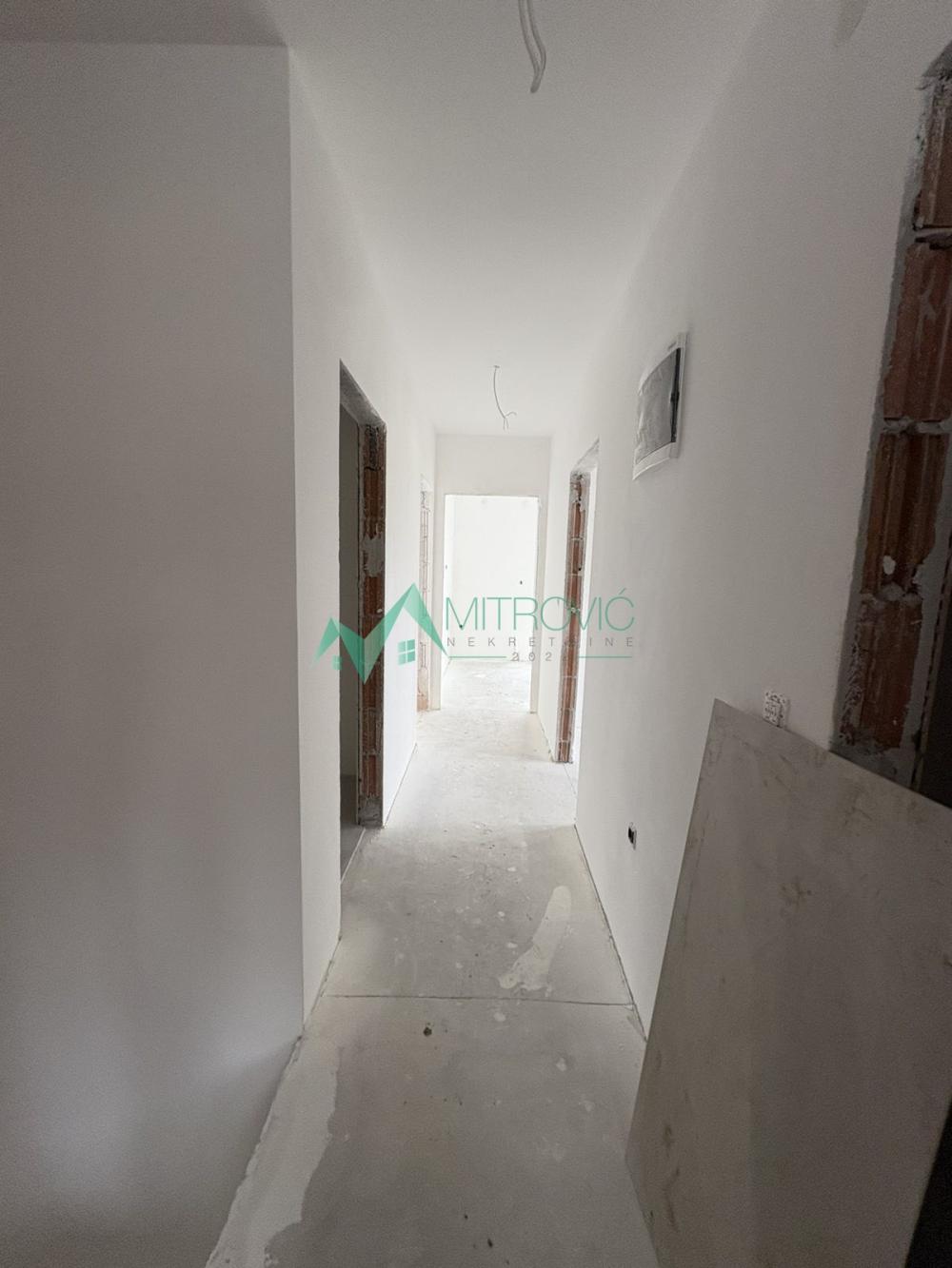 Slika 4 - Četvoroiposoban stan na prodaju, 177m2, 236.900€