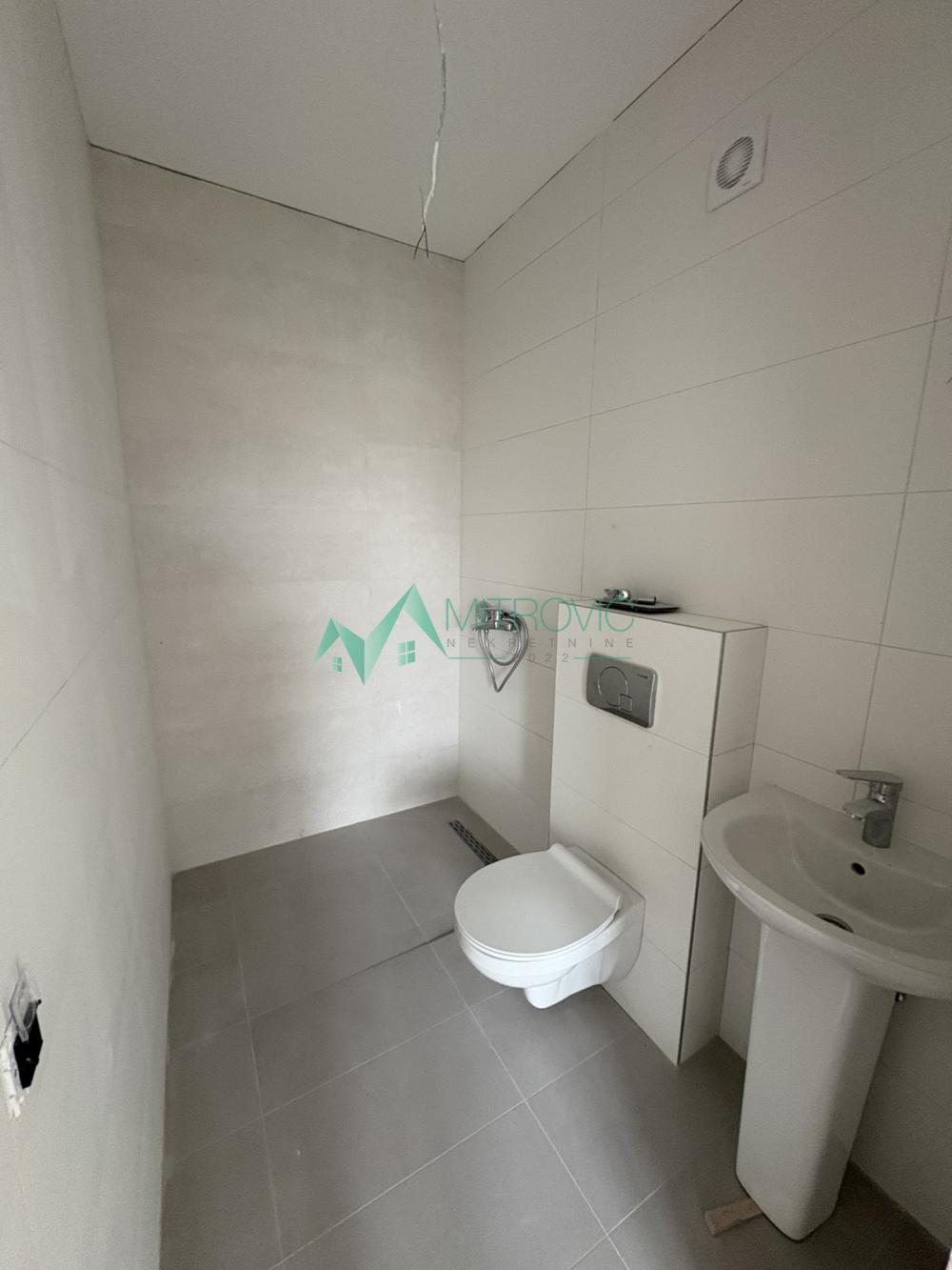 Slika 7 - Četvoroiposoban stan na prodaju, 177m2, 236.900€