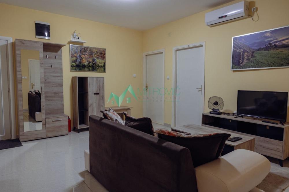 Glavna slika -Četvorosoban stan za izdavanje, 120m2, 750€