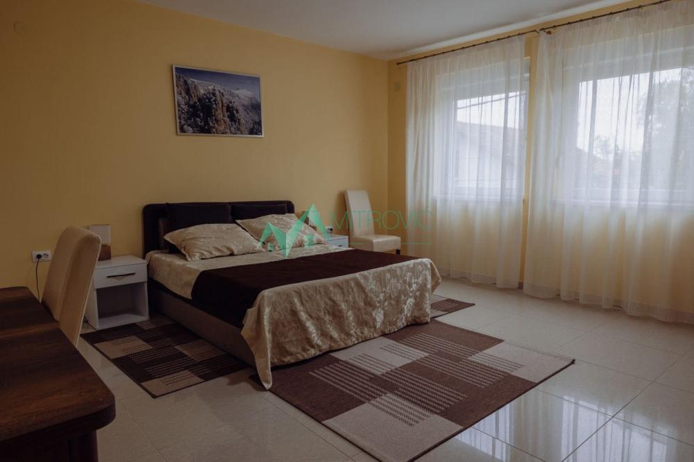 Slika 4 - Četvorosoban stan za izdavanje, 120m2, 750€