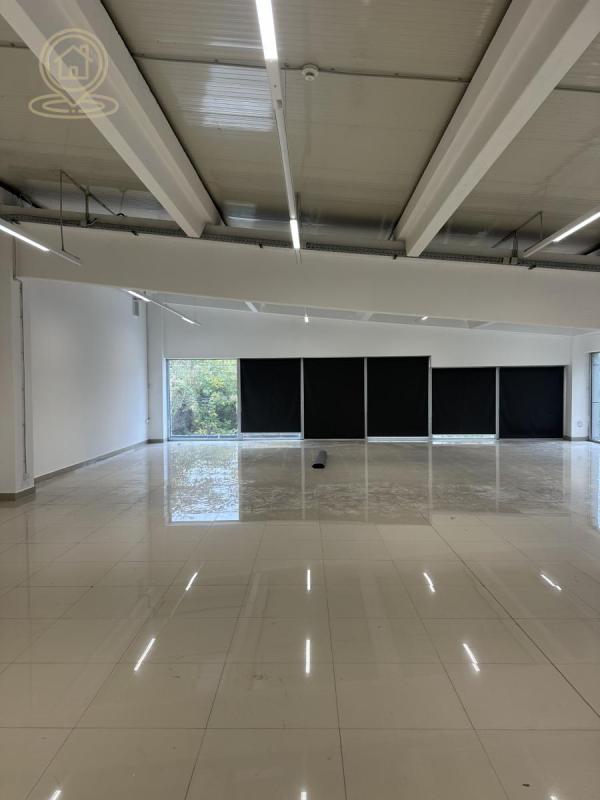 Slika 2 -  Lokal za izdavanje, 530m2, 2.000€