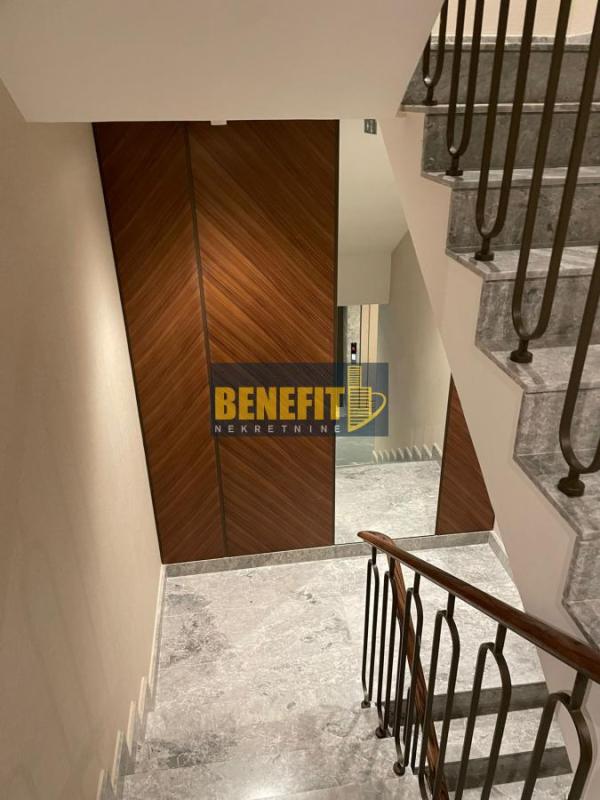 Slika 10 - Četvorosoban stan za izdavanje, 143m2, 3.000€