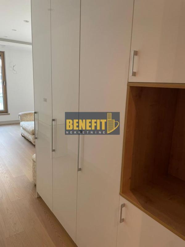 Slika 4 - Četvorosoban stan za izdavanje, 143m2, 3.000€