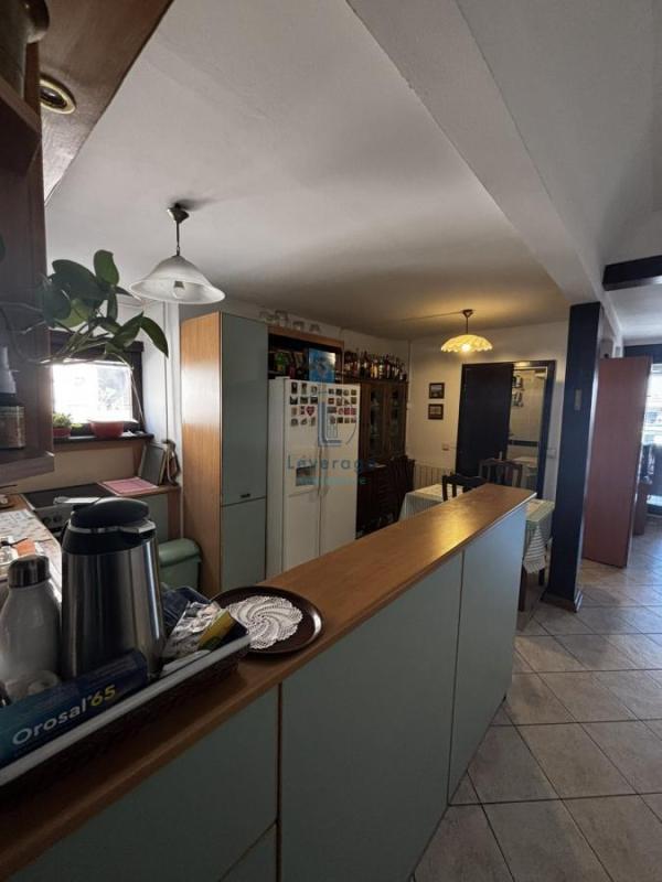 Slika 4 - Bulevar oslobođenja, Troiposoban stan na prodaju, 109m2, 310.000€