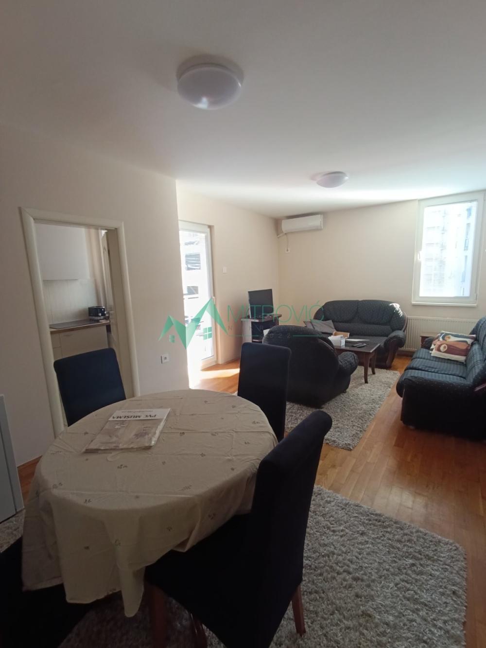 Glavna slika -Trosoban stan za izdavanje, 64m2, 500€