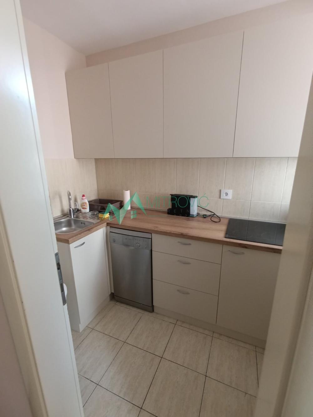 Slika 3 - Trosoban stan za izdavanje, 64m2, 500€