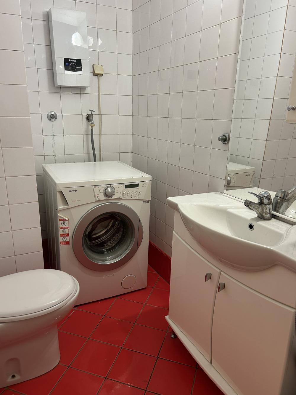 Slika 9 - Golsvordijeva, Trosoban stan za izdavanje, 115m2, 1.300€