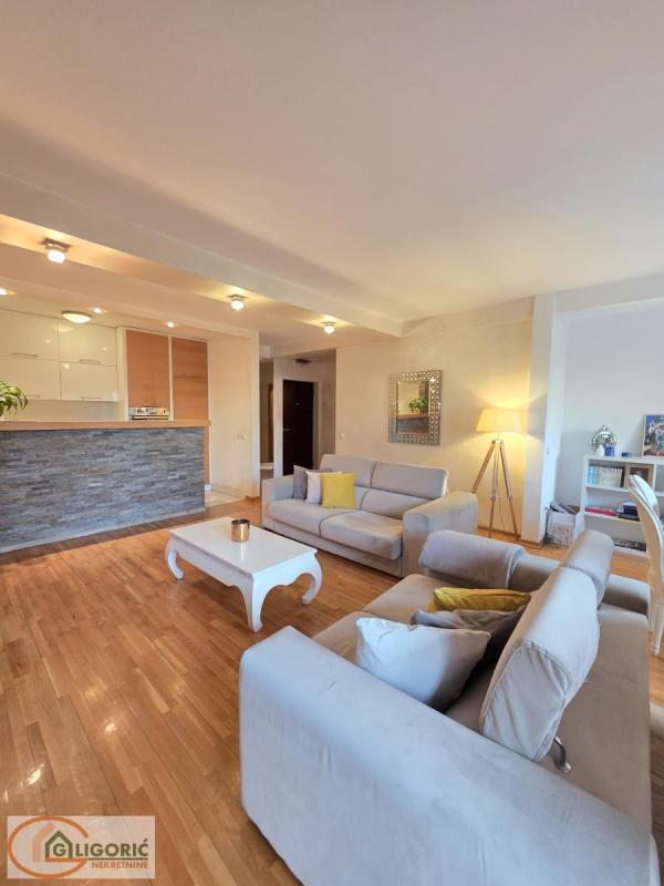 Slika 3 - Ilije Stojadinovića, Trosoban stan na prodaju, 82m2, 245.000€