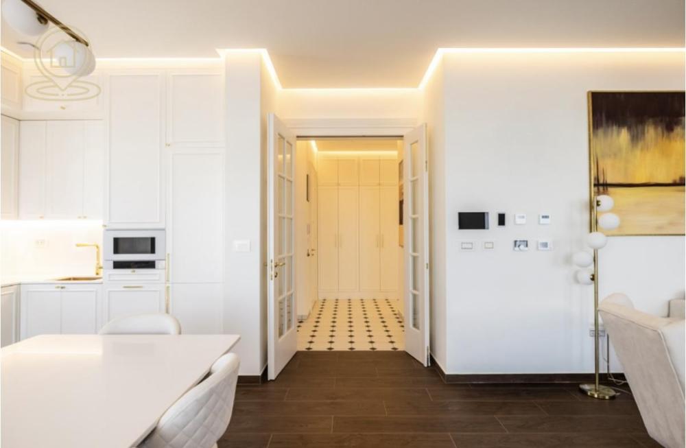 Slika 6 - Četvorosoban stan za izdavanje, 135m2, 2.000€