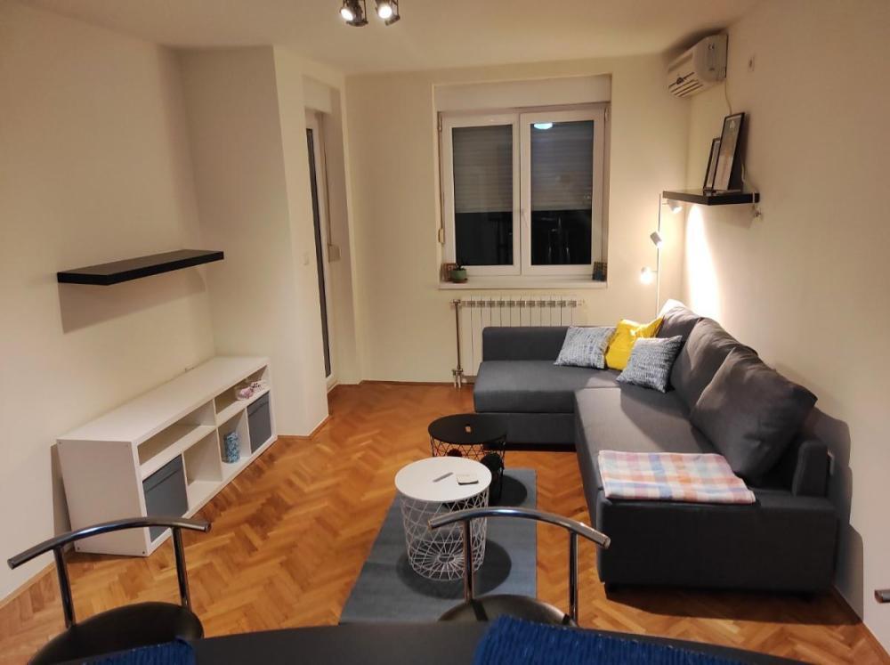 Glavna slika -Jednoiposoban stan za izdavanje, 45m2, 400€