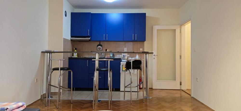 Slika 2 - Jednoiposoban stan za izdavanje, 45m2, 400€