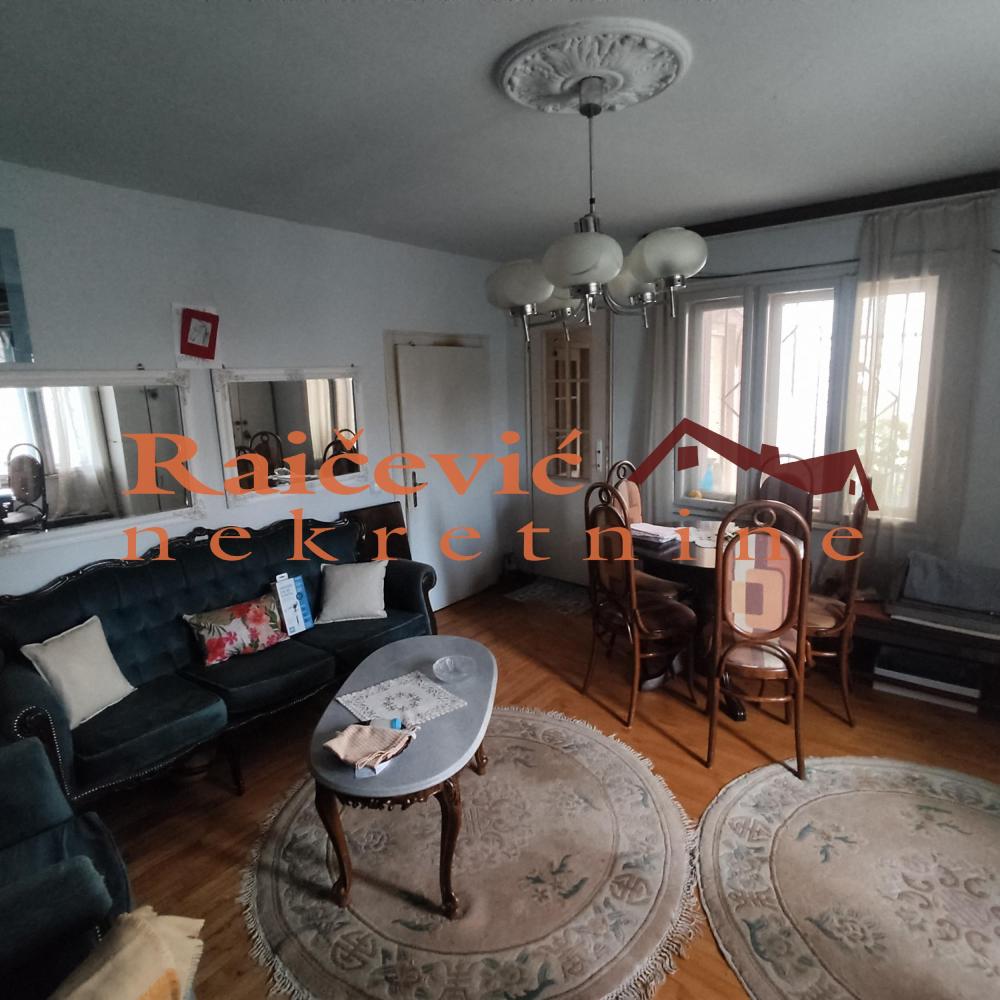 Slika 1 - Mokroluska,  Kuća na prodaju, 221m2, 159.000€