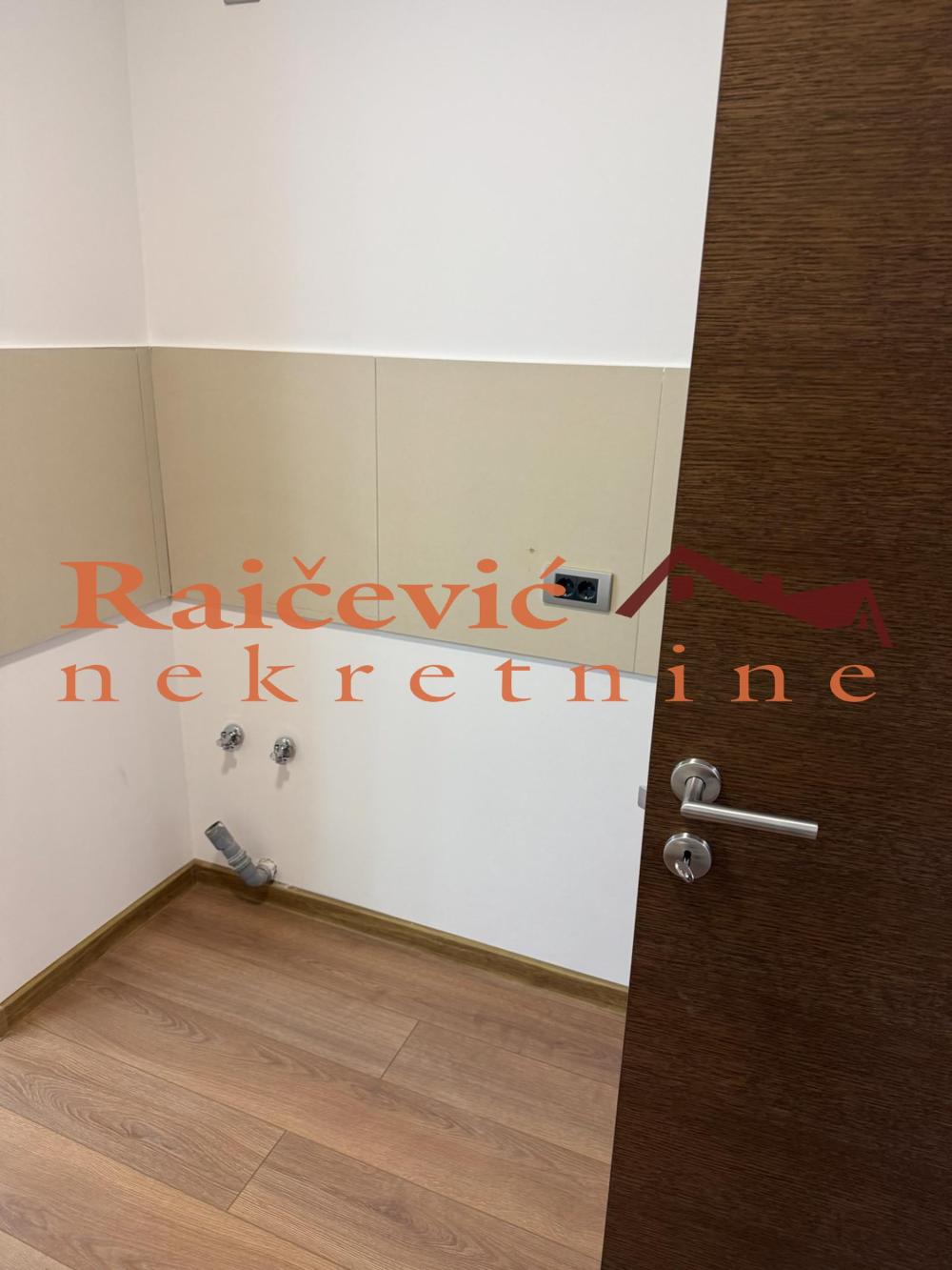 Slika 9 - Ratka Mitrovica, Dvoiposoban stan na prodaju, 70m2, 210.000€