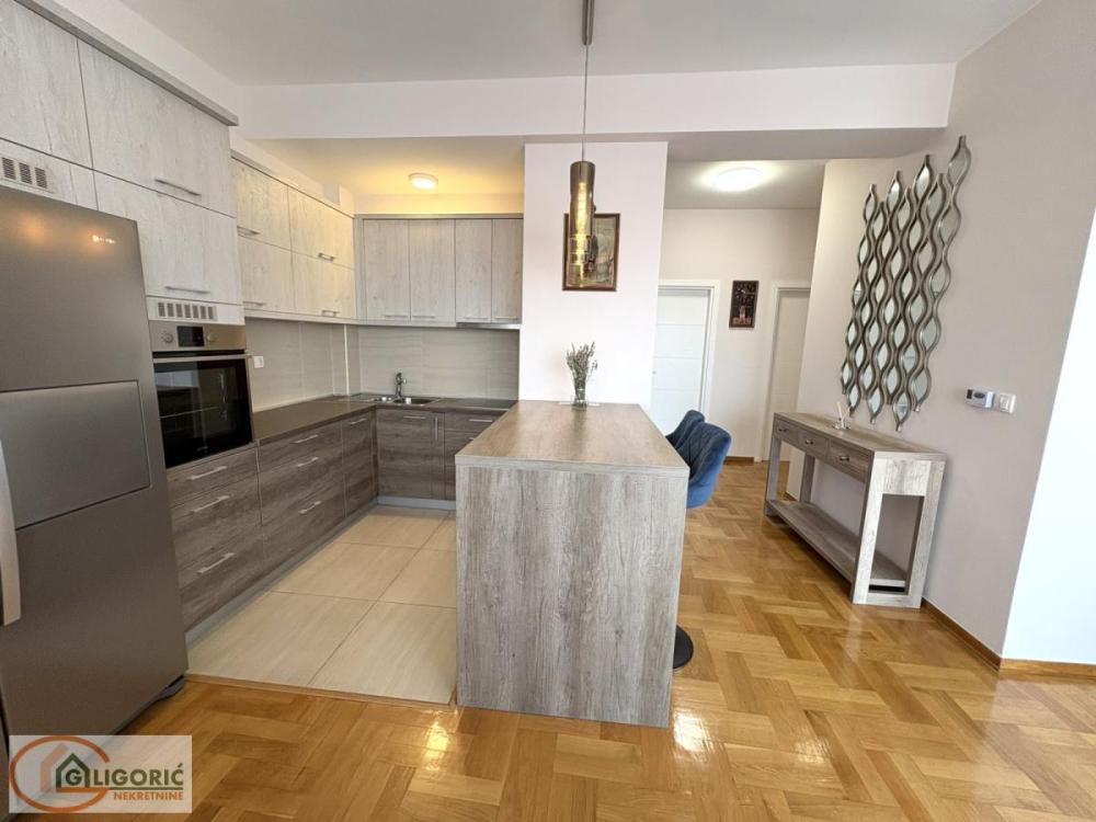 Slika 9 - Bratstva i jedinstva, Trosoban stan za izdavanje, 75m2, 700€