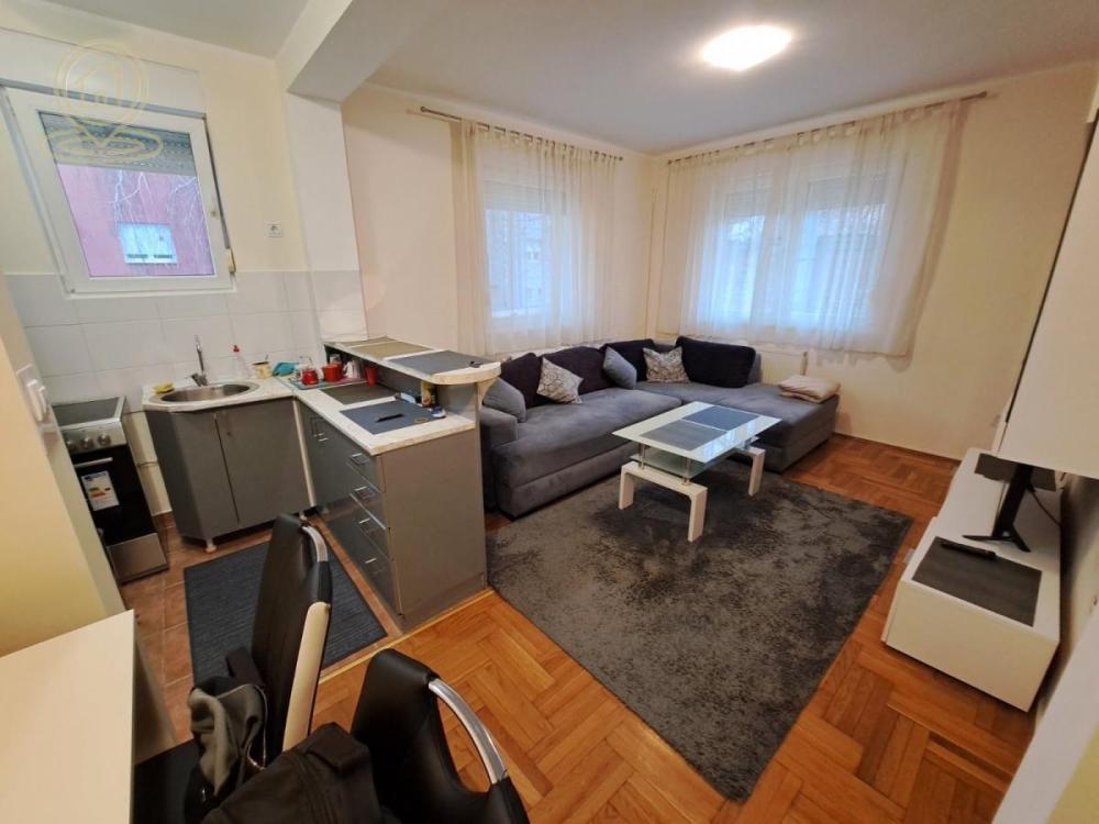 Slika 1 - Dvoiposoban stan na prodaju, 50m2, 165.000€