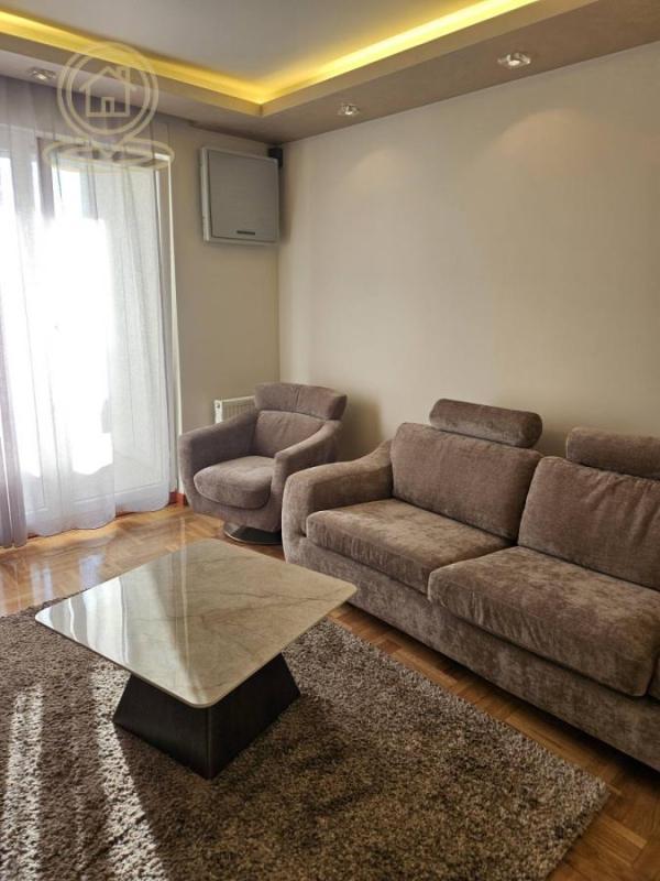 Glavna slika -Trosoban stan za izdavanje, 70m2, 800€