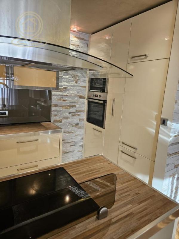 Slika 2 - Trosoban stan za izdavanje, 70m2, 800€