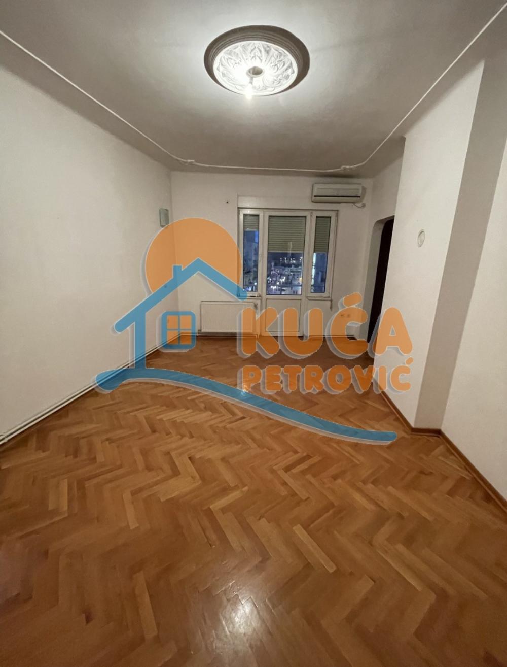 Glavna slika -Obrenovićeva, Četvorosoban stan za izdavanje, 92m2, 700€