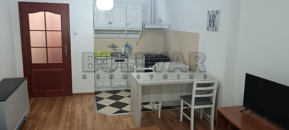 Slika 3 - Milovana Glišića, Jednoiposoban stan za izdavanje, 40m2, 350€