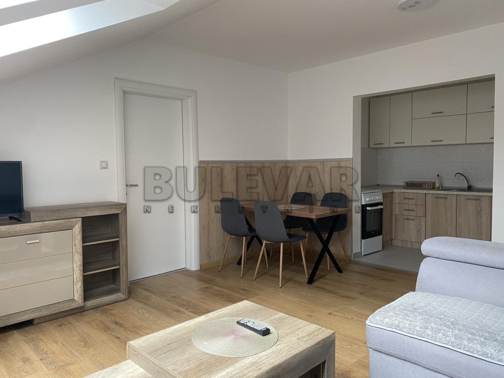 Slika 8 - Milana Blagojevića, Dvoiposoban stan za izdavanje, 65m2, 400€