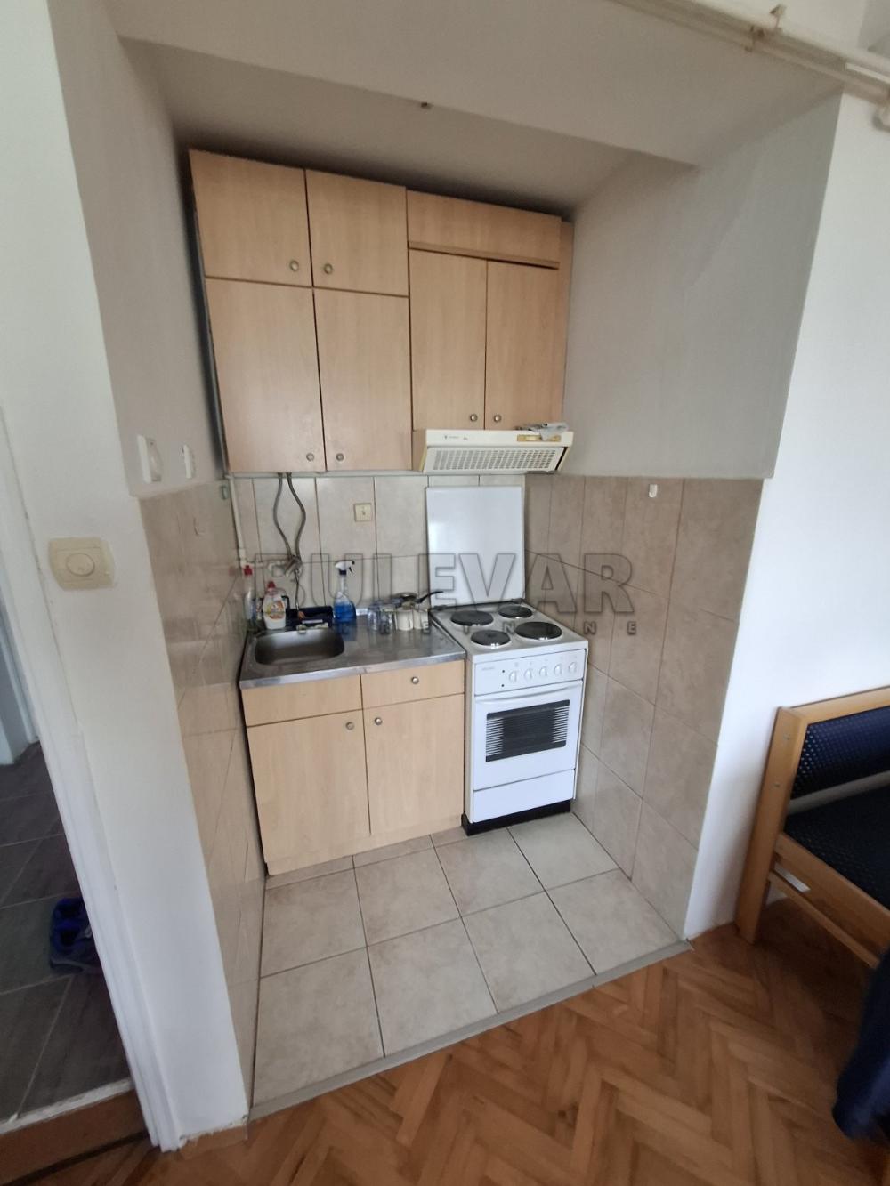 Slika 2 - Branka Krsmanovića, Jednoiposoban stan za izdavanje, 36m2, 300€