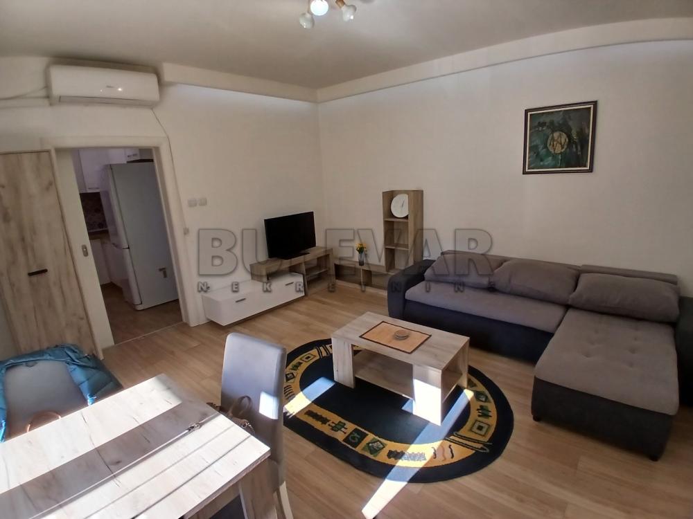 Slika 1 - Oblačića Rada, Dvosoban stan za izdavanje, 47m2, 350€