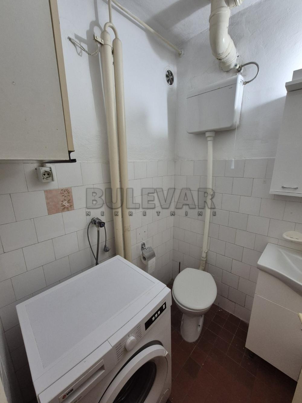 Slika 4 - Pariske komune, Dvosoban stan za izdavanje, 60m2, 300€