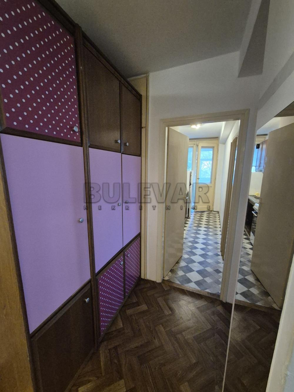 Slika 6 - Pariske komune, Dvosoban stan za izdavanje, 60m2, 300€