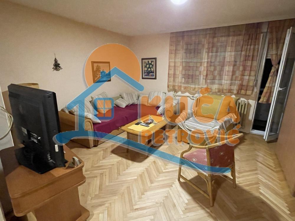 Slika 1 - Branka Krsmanovića, Jednosoban stan za izdavanje, 42m2, 300€