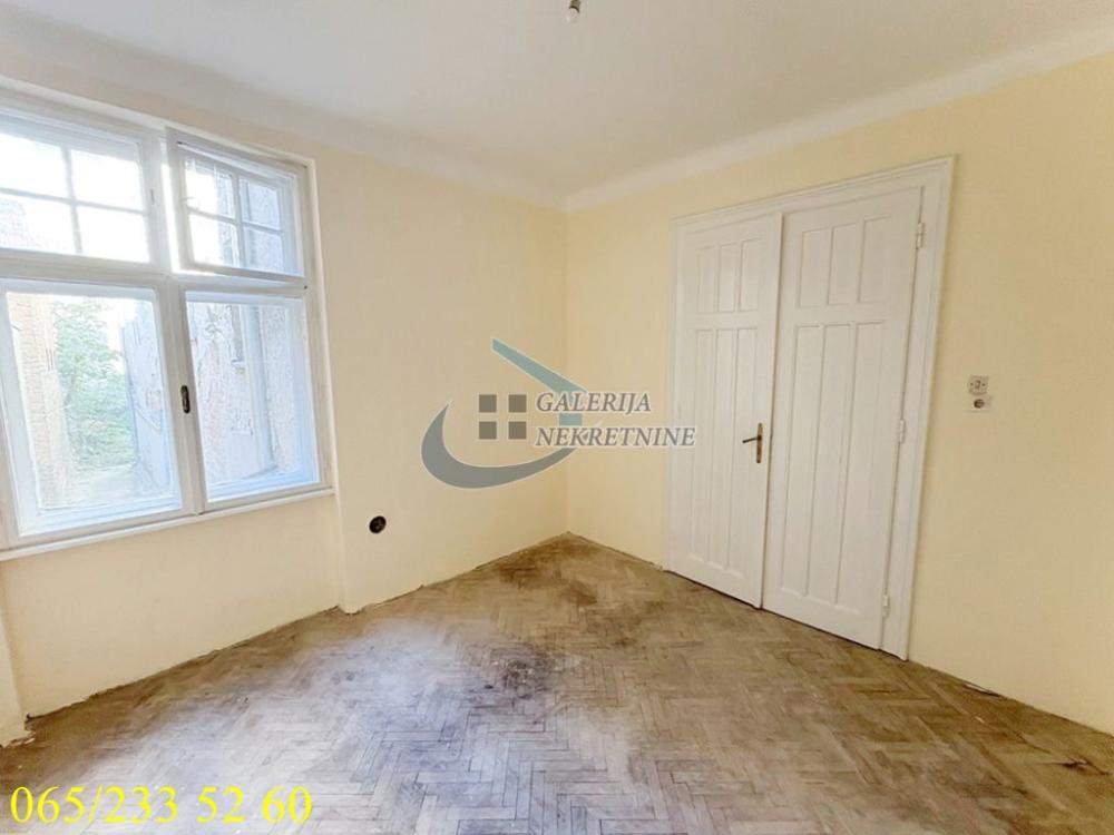 Slika 2 - Šantićeva, Četvorosoban stan na prodaju, 91m2, 380.000€