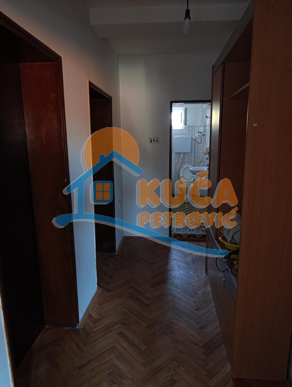 Slika 5 - Veljka Miljkovića, Troiposoban stan za izdavanje, 70m2, 250€