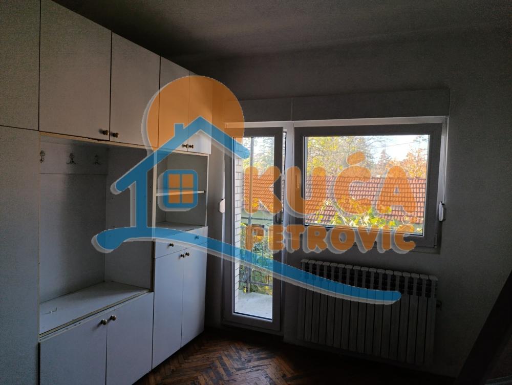 Slika 2 - Veljka Miljkovića, Troiposoban stan za izdavanje, 70m2, 250€